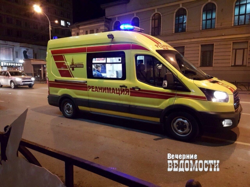 «Приора» протаранила три легковушки в центре Екатеринбурга (ФОТО)