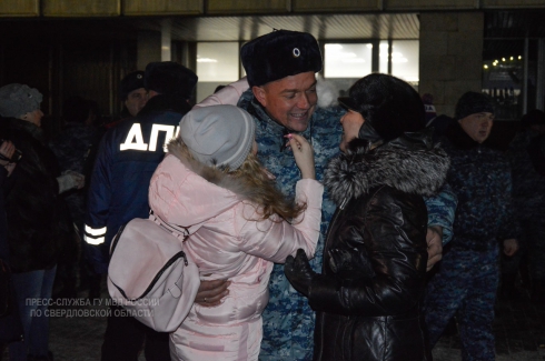 На Урал после полугодовой командировки вернулся сводный отряд свердловского гарнизона полиции