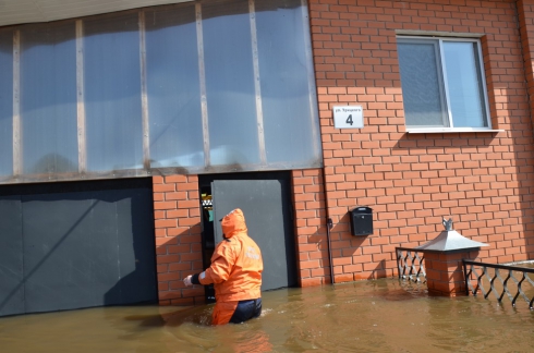 Вода поднялась на 10 сантиметров. В Ирбите эвакуируют жителей домов
