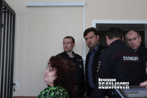 Процесс о взятках топ-полицейских Зауралья начался со скандала