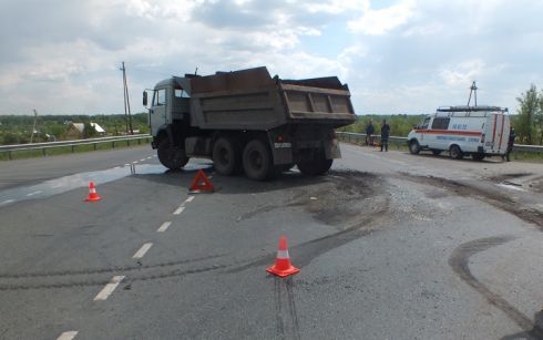 В Кургане КамАЗ столкнулся с пассажирской «Газелью»: пострадали 4 человека