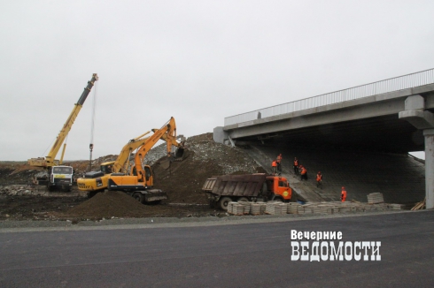 Екатеринбург берут в кольцо и, возможно, заставят платить за проезд