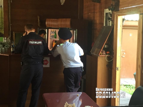 «На святое покусились, негодяи»! Жители Екатеринбурга недовольны закрытием летних «пивнушек»