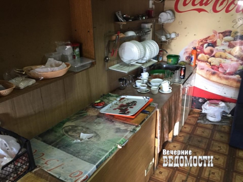 «На святое покусились, негодяи»! Жители Екатеринбурга недовольны закрытием летних «пивнушек»