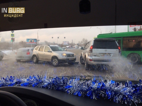 На Опалихинской – Готвальда столкнулись четыре автомобиля