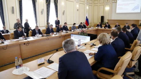 В Кургане Патрушев провел выездное совещание по вопросам госбезопасности