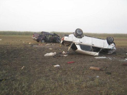 В Зауралье водители без прав угодили в страшное ДТП, стоившее одному из них жизни