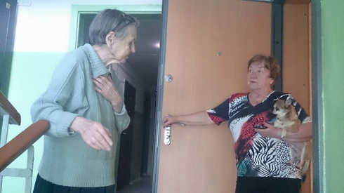 В Екатеринбурге выселили женщину, захламившую квартиру мусором с помоек