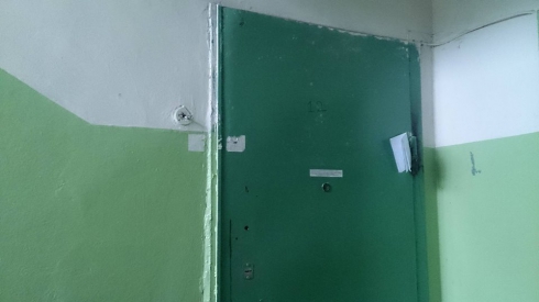 В Екатеринбурге выселили женщину, захламившую квартиру мусором с помоек