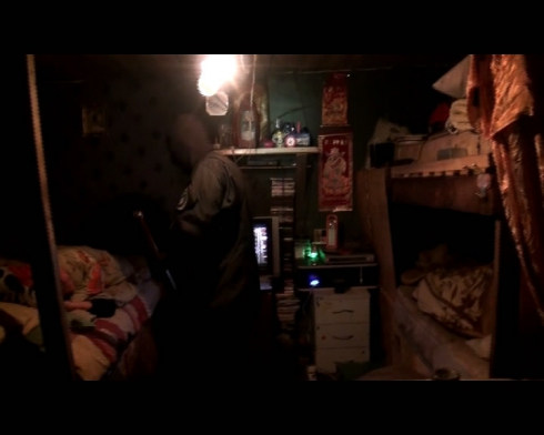 Жуткая антисанитария: на полигоне твердых бытовых отходов в Верхнепышминском районе задержали мигрантов