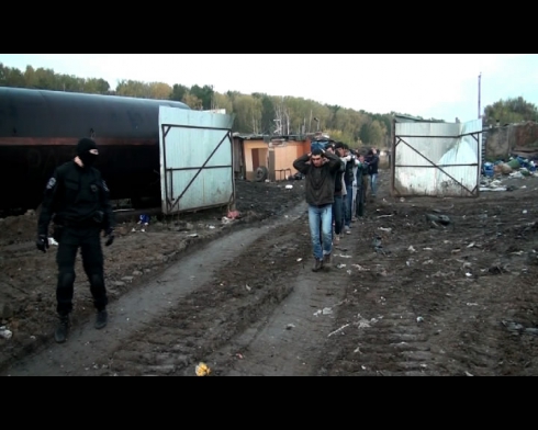 Жуткая антисанитария: на полигоне твердых бытовых отходов в Верхнепышминском районе задержали мигрантов