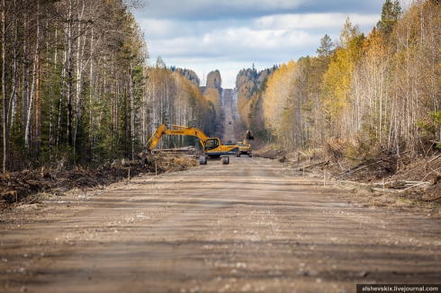 «Стало лучше, чем было». Депутат Госдумы оценил ремонт дороги до «президентского» села