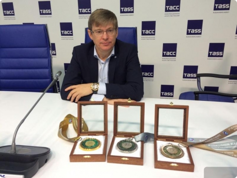 В Екатеринбурге для чемпионата мира по карате-кекусинкай изготовили медали из малахита и змеевика
