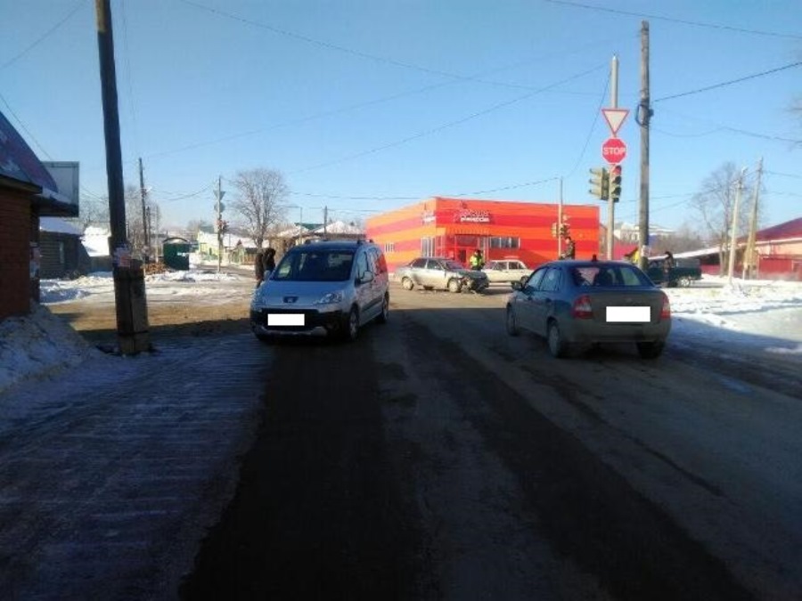 ГИБДД: сводка происшествий на территории Свердловской области 14 февраля 2018 года