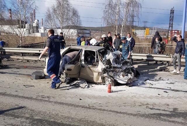 В результате ДТП под Первоуральском погибли два человека