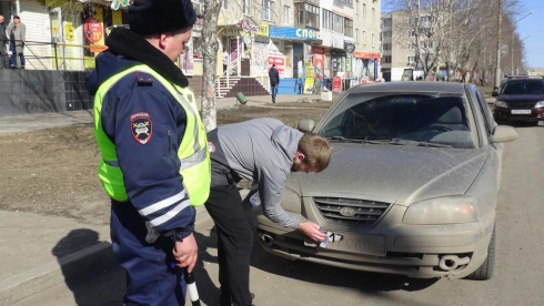 Свердловская ГИБДД провела рейды по тонировке и нечитаемым номерам 