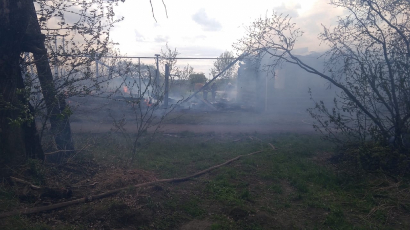 В Нижней Салде пожар охватил шесть домов