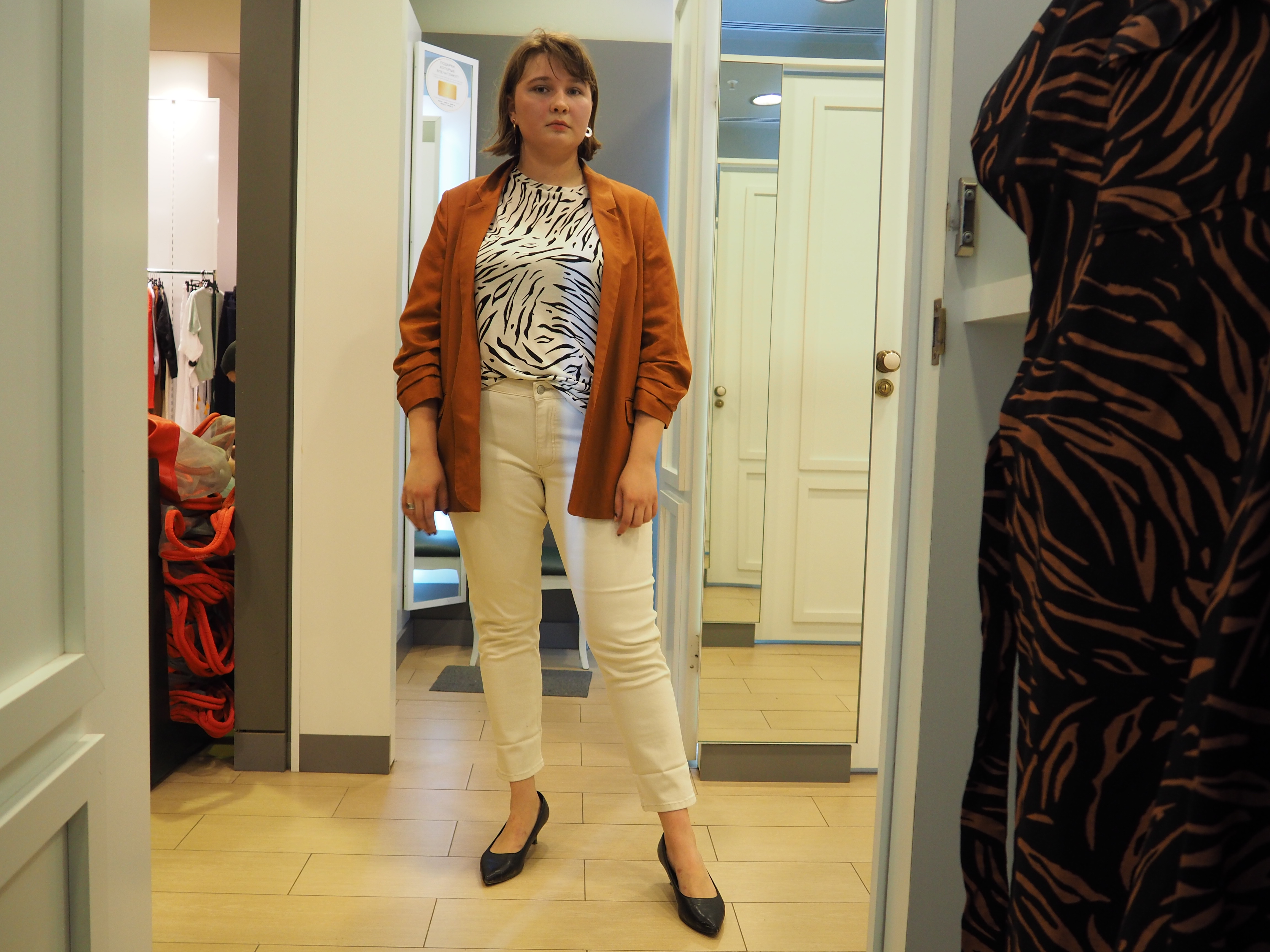 Минимум одежды, максимум пользы: составляем капсульный гардероб для летнего путешествия Минимум одежды, максимум пользы: составляем капсульный гардероб для летнего путешествия